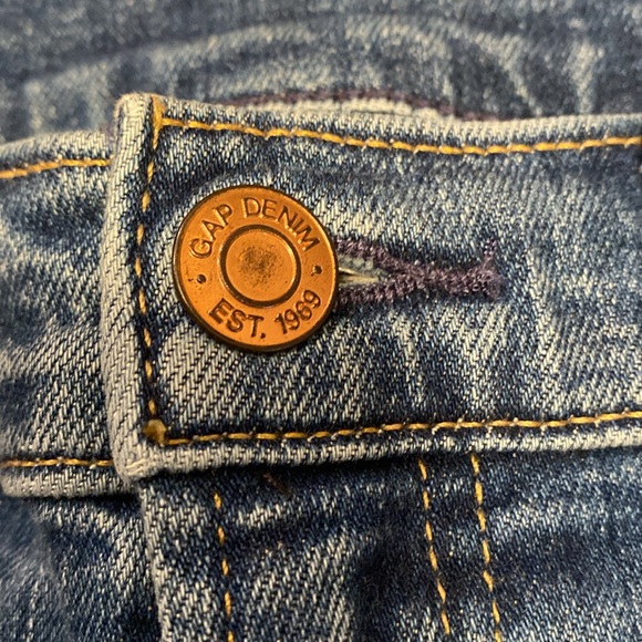 High Rise '70s Flare Jeans - Picture 5 of 8